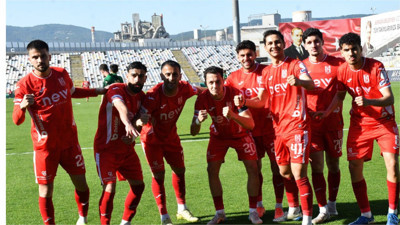Balıkesirspor, Bornova 1877’yi 4-1 Mağlup Etti: Yekta Sönmez Hat-Trick Yaptı