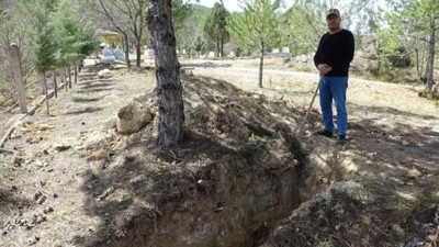 9 Kez Ölümden Dönen Bir Vatandaş Kendi Mezarını Kazdı