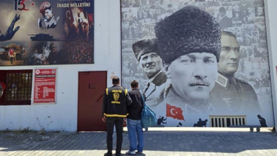 Bandırma’da 60 Yıl 9 Ay Hapis Cezasıyla Aranan Şahıs Polis Uygulamasında Yakalandı