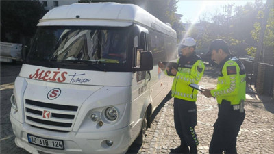 Balıkesir’de Okul Çevresi Denetimi: 3 Bin 2 Şahıs ve 1377 Araç Kontrol Edildi