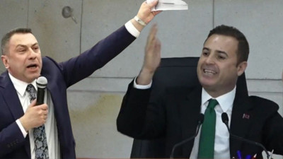Ahmet Akın'dan Yasin Sagay'a Sert Tepki: "Alnını Karışlarım!"