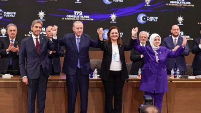 Burcu Köksal Törenle AK Parti’ye Katıldı