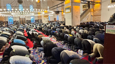 Balıkesir’de 06.19’da Bayram Namazı Kılındı