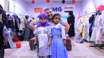 Başkan Durmaz Yemen’de Kurban Emanetlerini Ulaştırdı