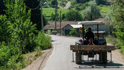 Altıeylül’de Kırsal Ulaşım Ağı Güçleniyor