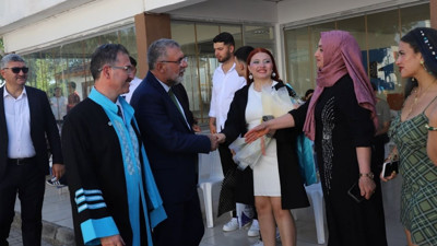Başkan Cankul Kepsut MYO Mezuniyet Törenine Katıldı
