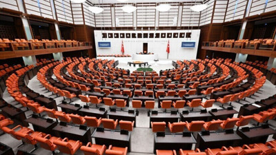 Basına 10 Günlük İlan Kesintisi Gündemde! Mecliste Hangi Düzenlemeler Var?