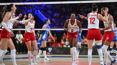 Türkiye Çin’i 3-2 Yendi: Filenin Sultanları VNL Ankara Etabını 4’te 4 Tamamladı