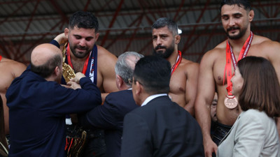 665. Kırkpınar’da Başpehlivan Erkan Taş Oldu