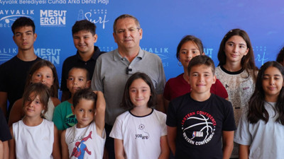 Ayvalık’ta Çocuklara Rüzgâr Sörfü Eğitimi