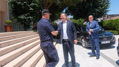 Balıkesirli Vekil Yüksel'den Jandarma Komutanına Ziyaret