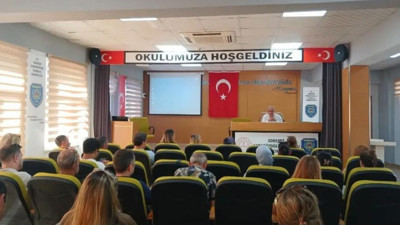 Edremit’te Yönetici Adaylarına Eğitim Semineri