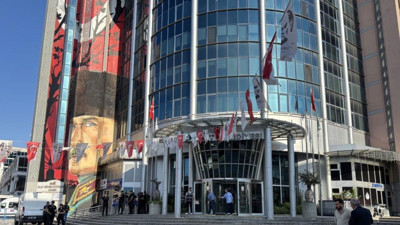 İzmit Belediyesine Operasyon: Belediye Başkanı Gözaltında
