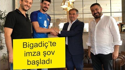 BİGADİÇ’TE İMZA ŞOV BAŞLADI