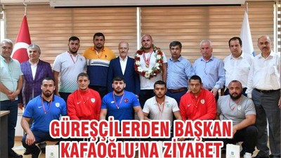 GÜREŞÇİLERDEN BAŞKAN KAFAOĞLU’NA ZİYARET