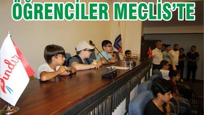 ÖĞRENCİLER MECLİS’TE