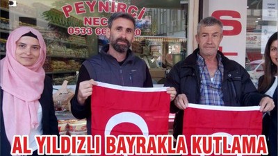 AL YILDIZLI BAYRAKLA KUTLAMA