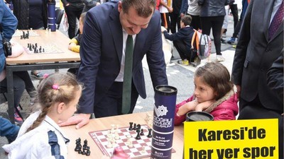 Karesi'de her yer spor
