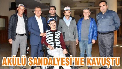 AKÜLÜ SANDALYESİ’NE KAVUŞTU