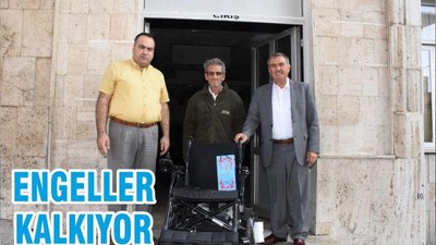ENGELLER KALKIYOR