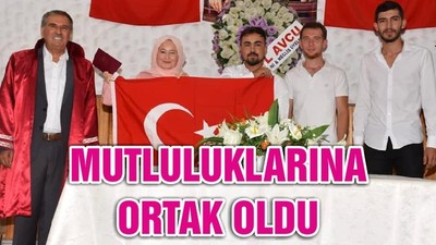 MUTLULUKLARINA ORTAK OLDU