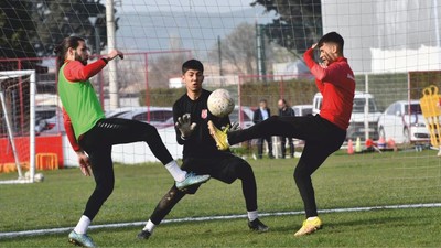BALIKESİRSPOR 3 PUANA KİLİTLENDİ