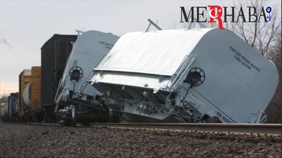 Yük Treni Raydan Çıktı: Vagonlar Nehre Devrildi