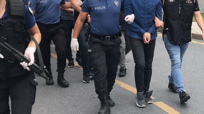 Balıkesir Ekipleri 8 İlçeye Eş Zamanlı Operasyon Gerçekleştirdi