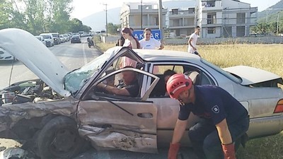 Erdek'te Feci Kaza ! Çok Sayıda Yaralı Var