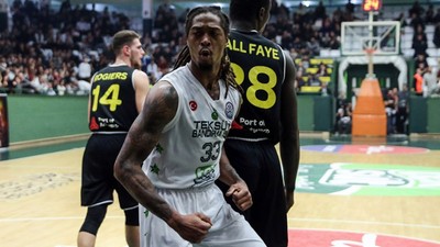 Eski Bandırmalı Emanuel Terry ,Manisa BBSK’ya Transfer Oldu