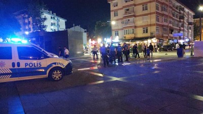 Kovaladığı Genci Kentin Göbeğinde Bıçakladı