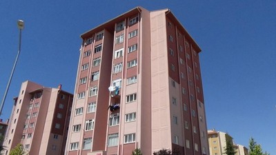 Pencereyi Silmek İstedi 8.Kattan Düştü!