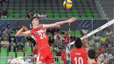 Filenin Efeleri Sahaya Çıkıyor