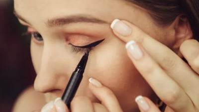 İnce Eyeliner Nasıl Çekilir?