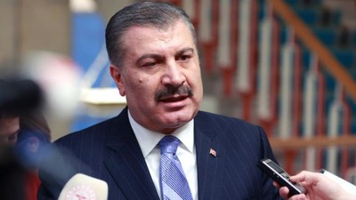 Bakan Koca: "18 Yaşından Küçüklerde Cinsiyet Değişikliği"