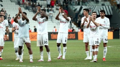 Beşiktaş, Arnavutluk’ta Tur Peşinde