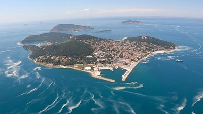 İki Boğaza Deniz Ulaşımı Sağlıyor: Marmara Adalar Ana Üssü!