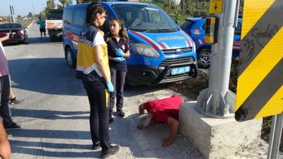 Kaza Yapan Alkollü Sürücü Jandarma Ve Sağlıkçıları Canından Bezdirdi