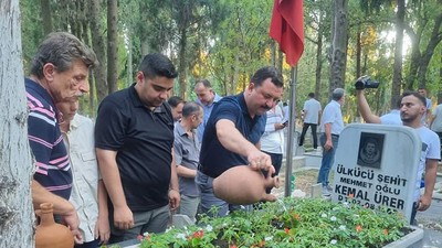 MHP’li Yüksel’den Mezarlık Ziyareti