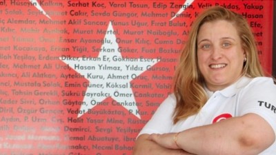 Milli Paralimpik Atıcı Pehlivanlar Altın Madalya Kazandı