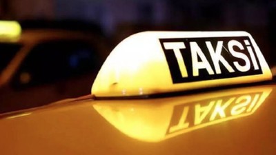 Taksi Şoförü Yağmurdan Kaçarken Doluya Tutuldu