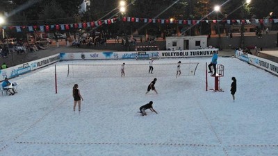Tuzlu Sahada Voleybol Turnuvası