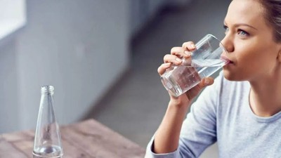 Uzmanlardan Uyarı ! Yaz Aylarında Su Tüketimine Dikkat
