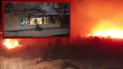 Balıkesir'de Araçta Yangın Çıktı: Ormana Sıçradı