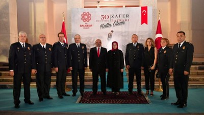 Balıkesir'de Cumhuriyet Resepsiyonu