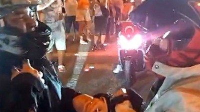 Balıkesir'de Heyecan Dolu Gece ! Sürpriz Teklif Herkesi Şaşırttı