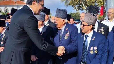 CHP'li Aytekin Bandırma'nın Doğum Gününü Kutladı
