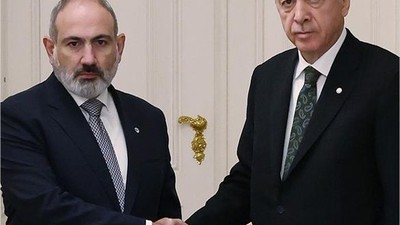 Cumhurbaşkanı Erdoğan Ermenistan Başbakanı Paşinyan İle Görüştü