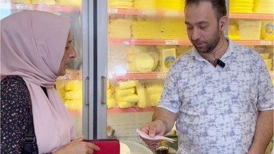 Fıkra Gibi Dükkan ! İçeri Giren Gülmekten Kendini Alamıyor
