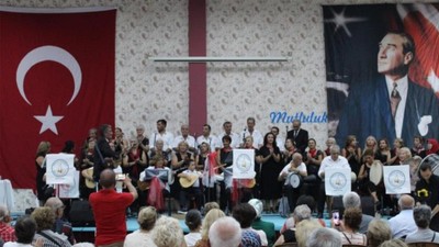 Halk Müziği Konserine Gömeç'ten Yoğun İlgi